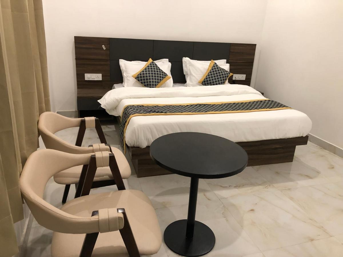 Hotel Kds Residency à Greater Noida Extérieur photo