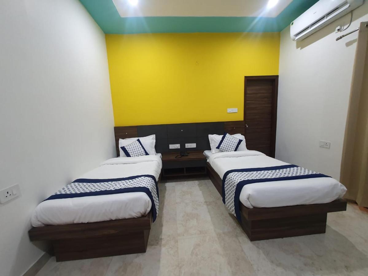 Hotel Kds Residency à Greater Noida Extérieur photo