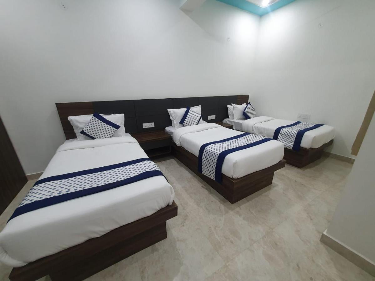 Hotel Kds Residency à Greater Noida Extérieur photo