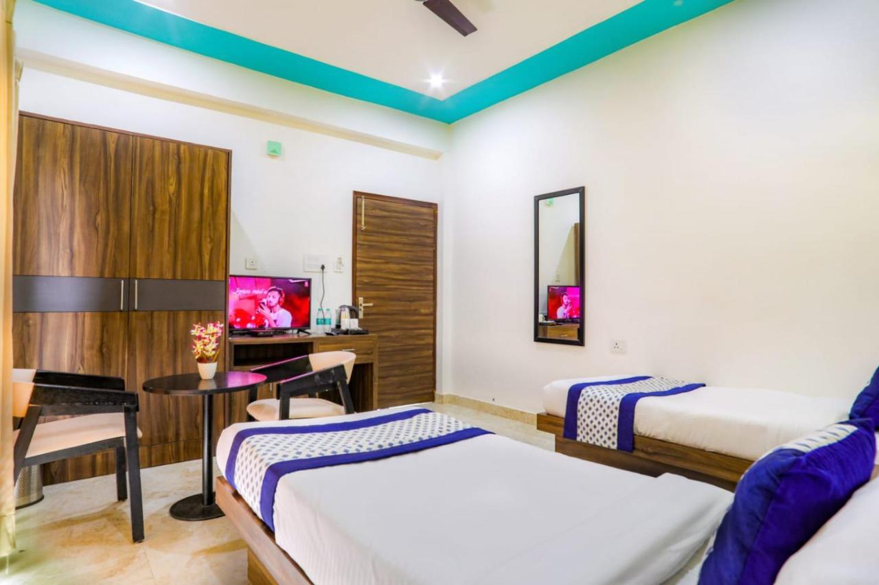 Hotel Kds Residency à Greater Noida Extérieur photo